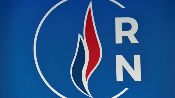 Un employé du Rassemblement national tente de se suicider au siège du parti