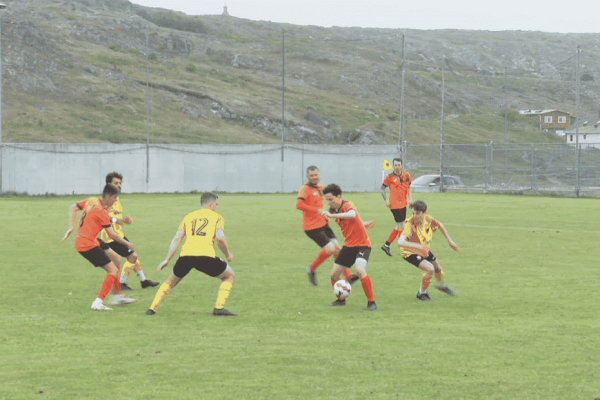 7e journée du championnat de football de Saint-Pierre et Miquelon : un score nul pour match équilibré mais tendu entre l'ASIA et l'ASM :