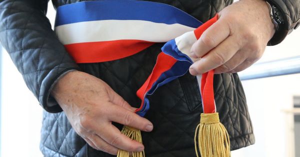 Chuchotements. Les maires alsaciens résistent à la vague de démissions