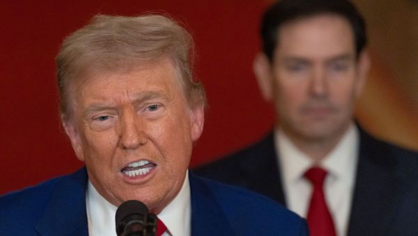 Les Etats-Unis annoncent avoir frappé l'Iran