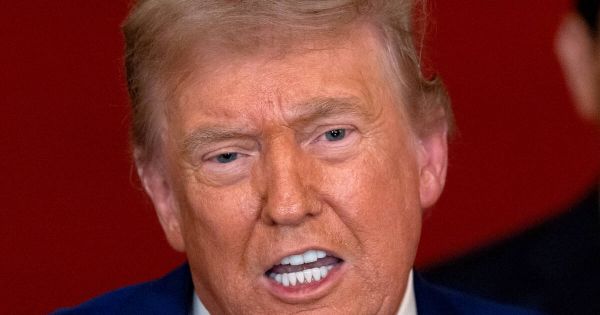 En frappant l'Iran, Donald Trump dynamite sa propre doctrine