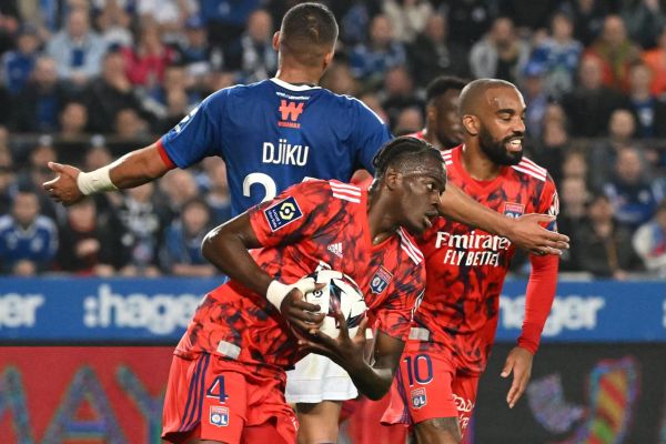 Castello Lukeba (ex-OL) prêt "à aider son club formateur"