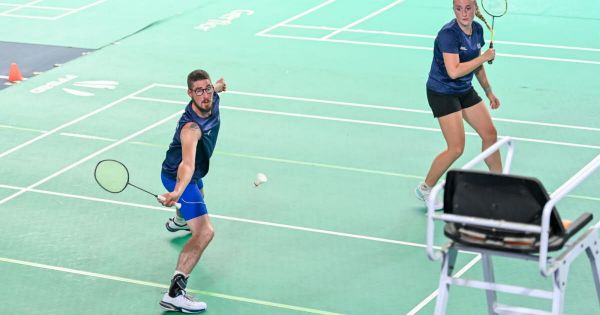 Photos. Badminton : la 23e édition du Spinabad bat son plein