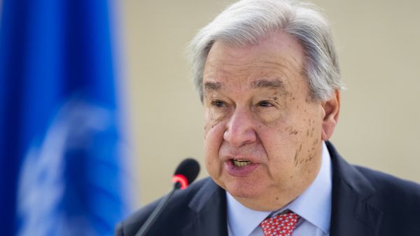 "Dangereuse escalade", "menace pour la paix": inquiétude internationale après les frappes américaines en Iran