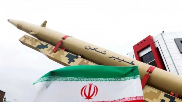 قصفت به إيران الكيان الإسرائيلي..ماذا نعرف عن قدرات صاروخ 'خيبر'؟