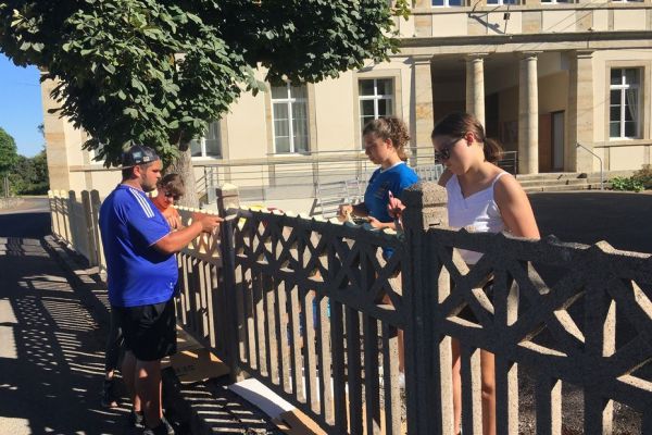 Monter une coopérative pendant les vacances d'été, un moyen pour les jeunes de découvrir le monde de l'entreprise et du travail