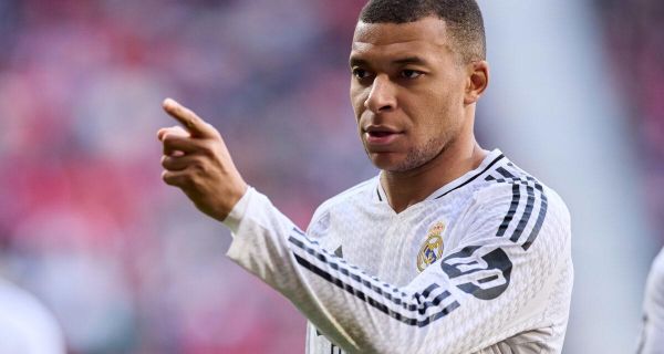 Étranger : Xabi Alonso donne des nouvelles de Kylian Mbappé après son hospitalisation