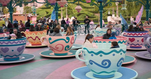 Enquête et émoi à Disneyland Paris après un faux mariage impliquant une fillette de 9 ans