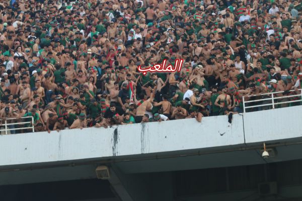 Drame au stade du 5-Juillet à Alger : une barrière cède, un supporter décède