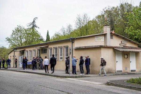 Assassinat dans une mosquée du Gard : le principal suspect sort de prison et est placé dans un hôpital psychiatrique