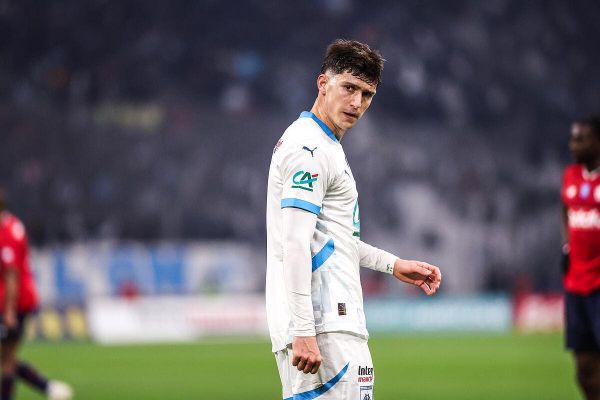 Une offre folle pour Balerdi, l'OM tremble