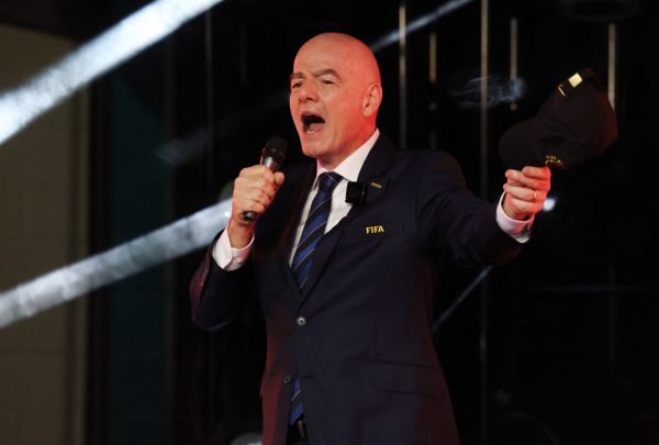 Coupe du monde des clubs : Pour vendre le football aux jeunes américains, Gianni Infantino leur promet « une voie vers la gloire et l'argent »