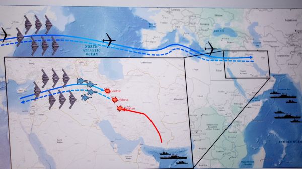 Frappes américaines en Iran: sous-marin, bombardiers... Le déroulement de l'opération "Midnight Hammer" minute par minute