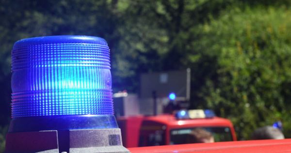 Drôme. 95 sapeurs-pompiers luttent toujours contre un feu dans un massif du Diois