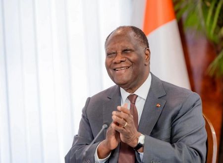 Côte d'Ivoire : Alassane Ouattara maintient le suspense sur sa candidature à la présidentielle