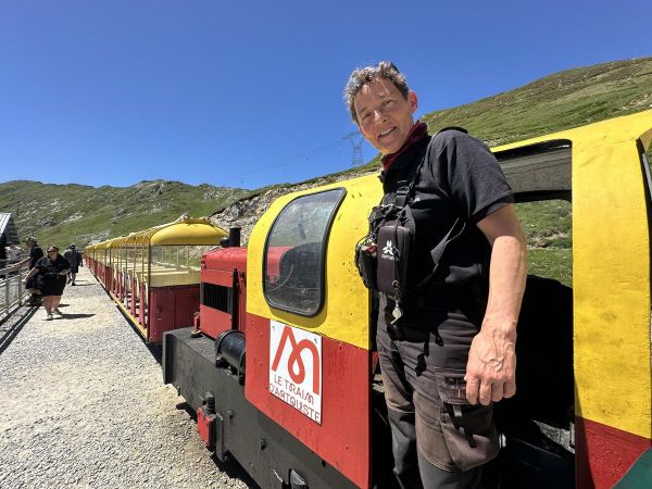 Des grottes aux cimes béarnaises : Isabelle, conductrice du petit train d'Artouste