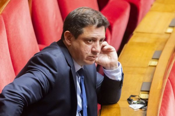 Fête de la musique 2025 : un député frappé au visage alors qu'il venait en aide à un jeune lors d'une agression