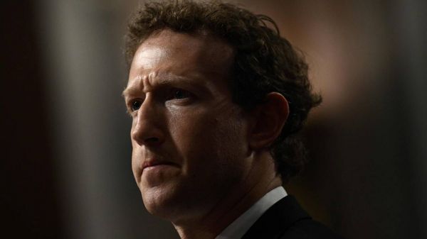 Comment Mark Zuckerberg vous a espionné durant des mois