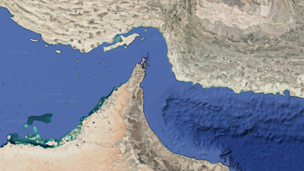 Conflit Israël-Iran : 20 % du pétrole transporté, 600 milliards de dollars... les chiffres fous du détroit d'Ormuz, que Téhéran pourrait fermer