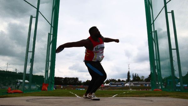 Athlétisme : le Montargois Lolassonn Djouhan bat le record de France du lancer de disque avec un jet à plus de 70 mètres