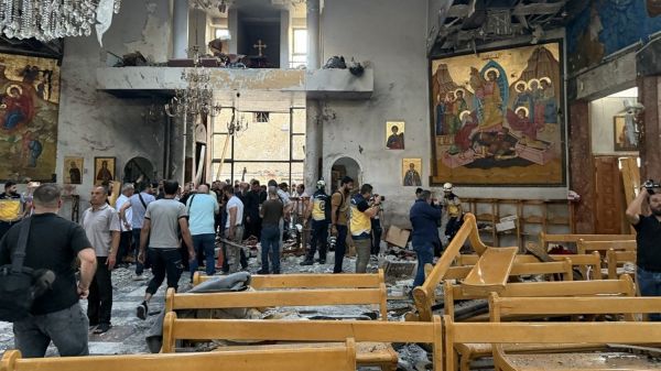 Un attentat suicide attribué au groupe Etat islamique fait au moins 15 morts dans une église à Damas