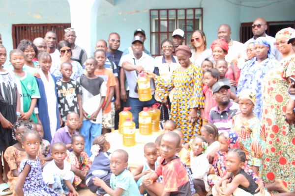 Kindia : les initiateurs de Kania Soli volent au secours des orphelins
