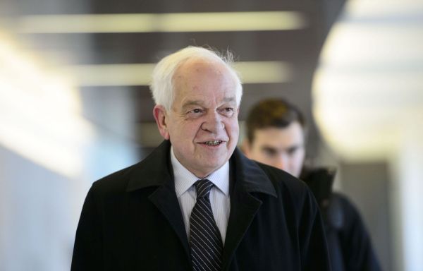 L'ancien ministre fédéral John McCallum s'éteint à l'âge de 75 ans
