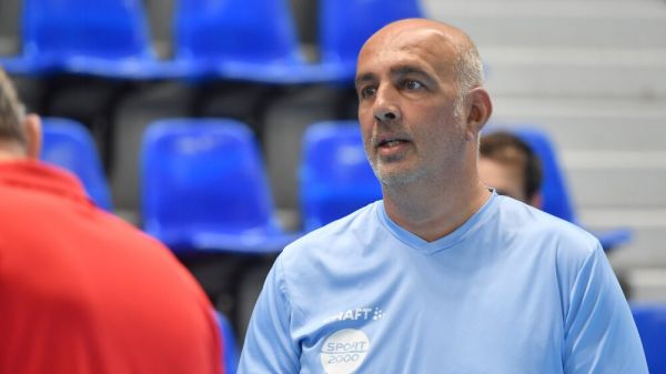 Handball : chef de bande, géant, pionnier... Qui était Denis Lathoud, le "Barjot" qui vient de disparaître ?