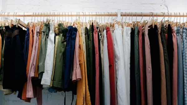 Elles font un carton: Mango sort 5 robes irrésistibles qui créent déjà l’émeute