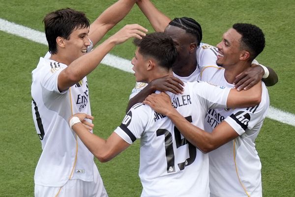 A 10 contre 11, les Merengue ont fait le boulot - Débrief et NOTES des joueurs (Real 3-1 Pachuca)
