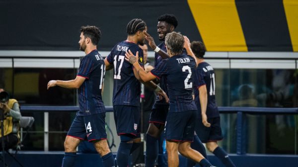 Tillman et Agyemang font oublier la gaffe de leur gardien