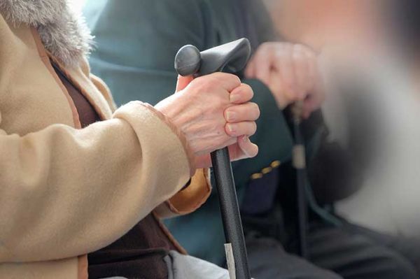 Vieillir a deux vitesses : quel role pour l'assurance dans la reduction des inegalites ?