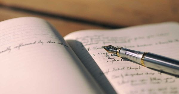 "Entre autre" ou "entre autres" ? Évitez à tout prix cette faute d'orthographe, qui irrite les puristes
