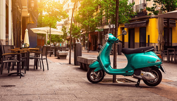 Scooter électrique ou thermique : que choisir ?