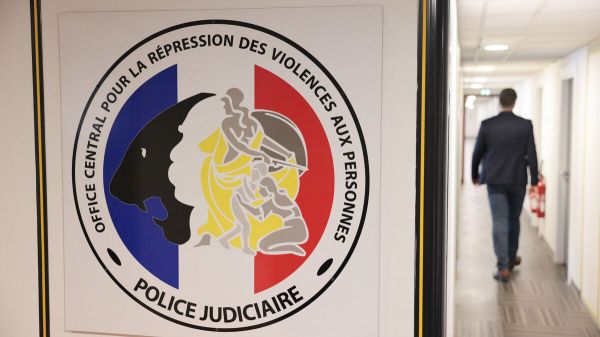 L'enfant mort, le château, les lingots d'or et les millions escroqués aux adeptes : la secte Art'as démantelée