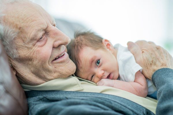 Les nouveaux-nés et les malades de la maladie d'Alzheimer partagent un point commun