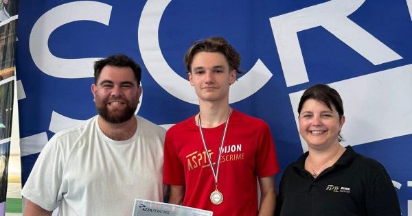 Escrime. Lorys Czwertlik (ASPTT Dijon) champion de France minimes