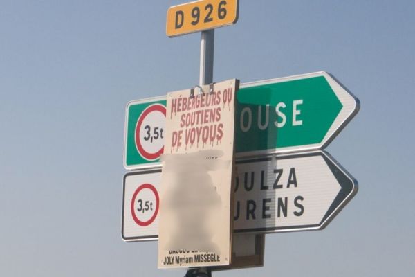 "De la bêtise crasse" : des messages menaçants en lettres sanguinolentes visent les opposants à l'A69