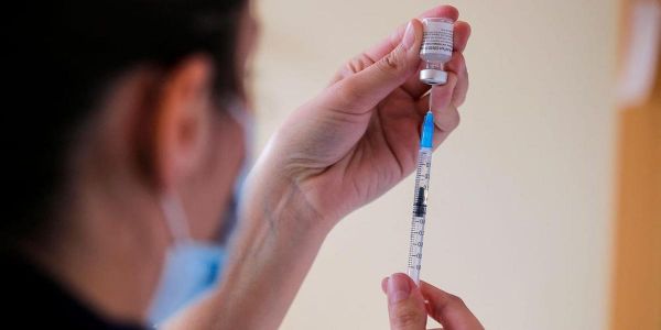 Le Covid-19 risque de connaître une « reprise épidémique » cet été, selon l'Académie de médecine