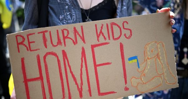 Enfants ukrainiens déportés par la Russie : cette nouvelle estimation qui fait froid dans le dos