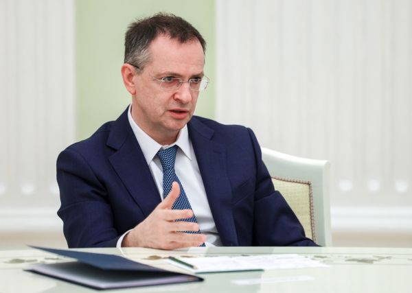Vladimir Médinsky prêt à parler avec le chef de l'OTAN « de la Malorossie et du rôle historique de l'armée cosaque de Zaporojié »