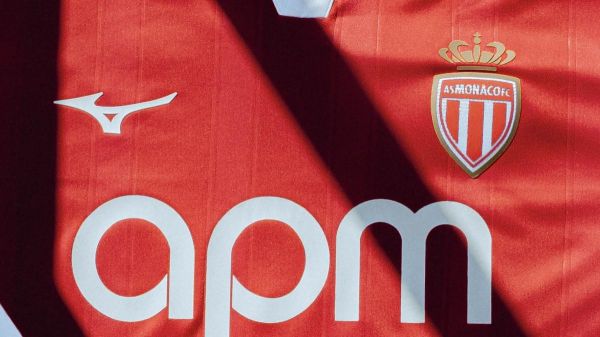 L'AS Monaco présente son nouveau maillot 2025-2026