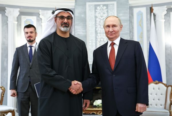 Poutine rencontre le prince héritier d'Abou Dabi à Minsk en marge du sommet eurasiatique