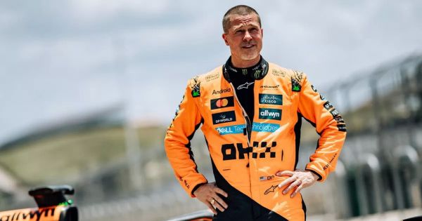 Brad Pitt a pris 317 km/h en Formule 1 McLaren