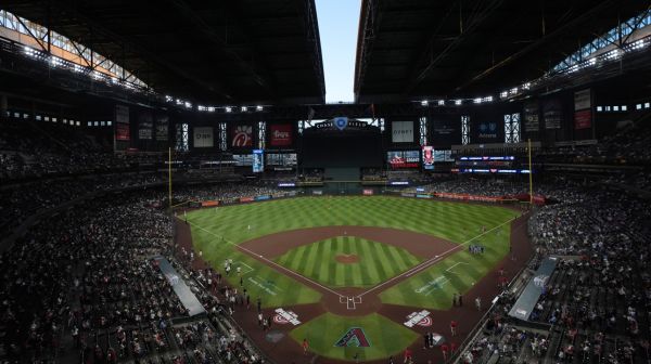 Un demi-milliard $ pour rénover le stade des D-backs