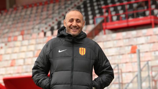 Hakim Malek, entraîneur de Martigues : « je suis calibré pour m'asseoir n'importe où »