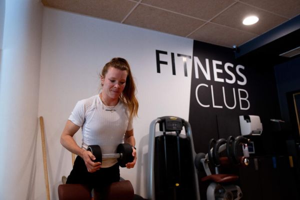 Piquée par une guêpe, elle chute lourdement lors d'une sortie vélo