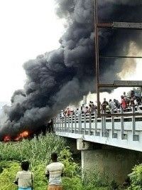 iciHaïti - Gonaïves : Terrible accident, un camion citerne explose