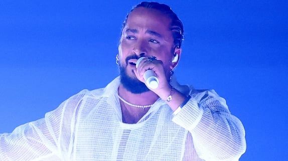 "C'est magnifique" : Slimane présente une chanson inédite pleine d'émotion
