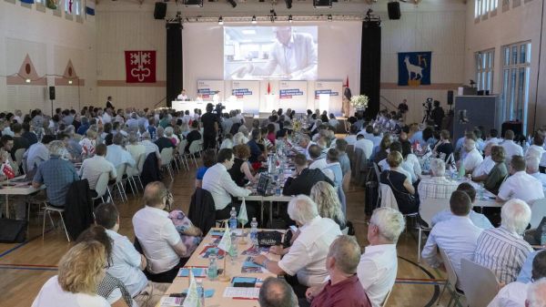 Le PLR veut limiter la croissance du personnel de la Confédération